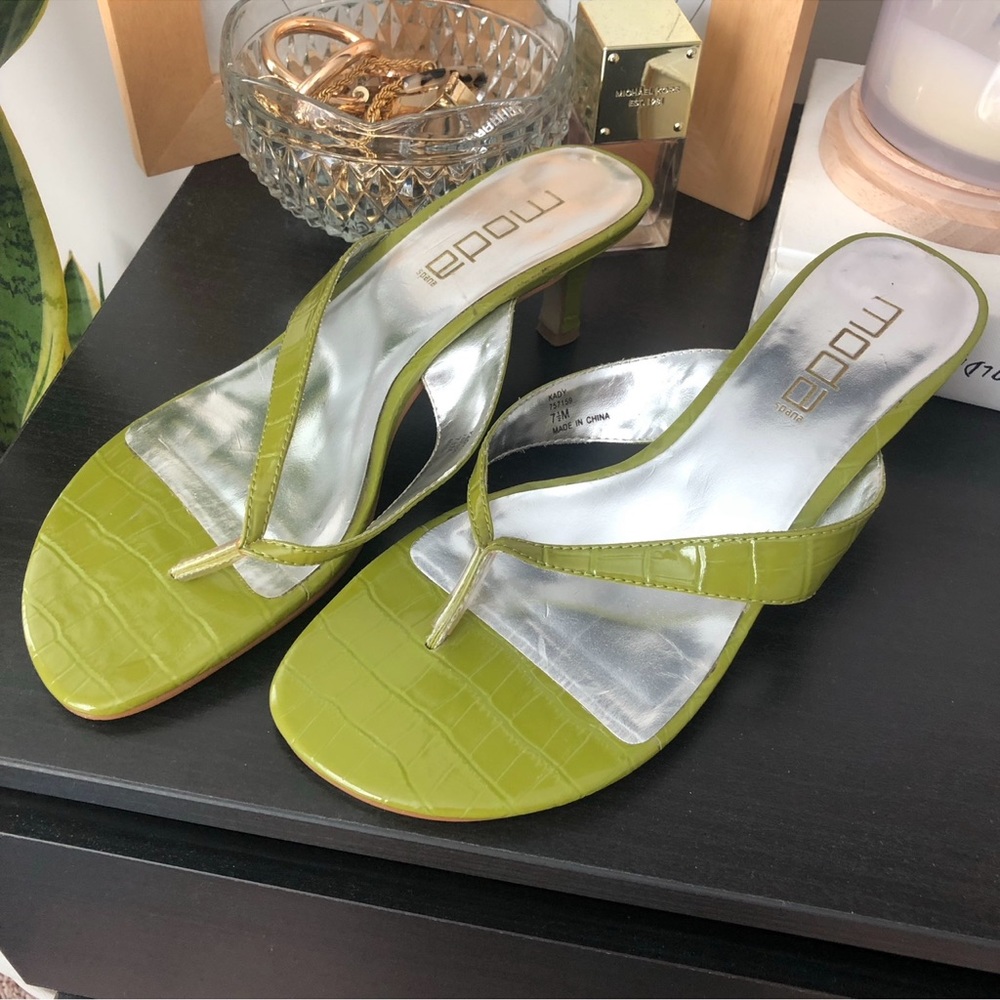 Y2K heeled Flip Flops